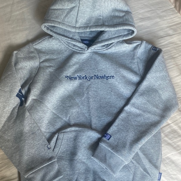 New York or Nowhere Yankees Signature Mini Hoodie for Kids - Picture 1 of 5